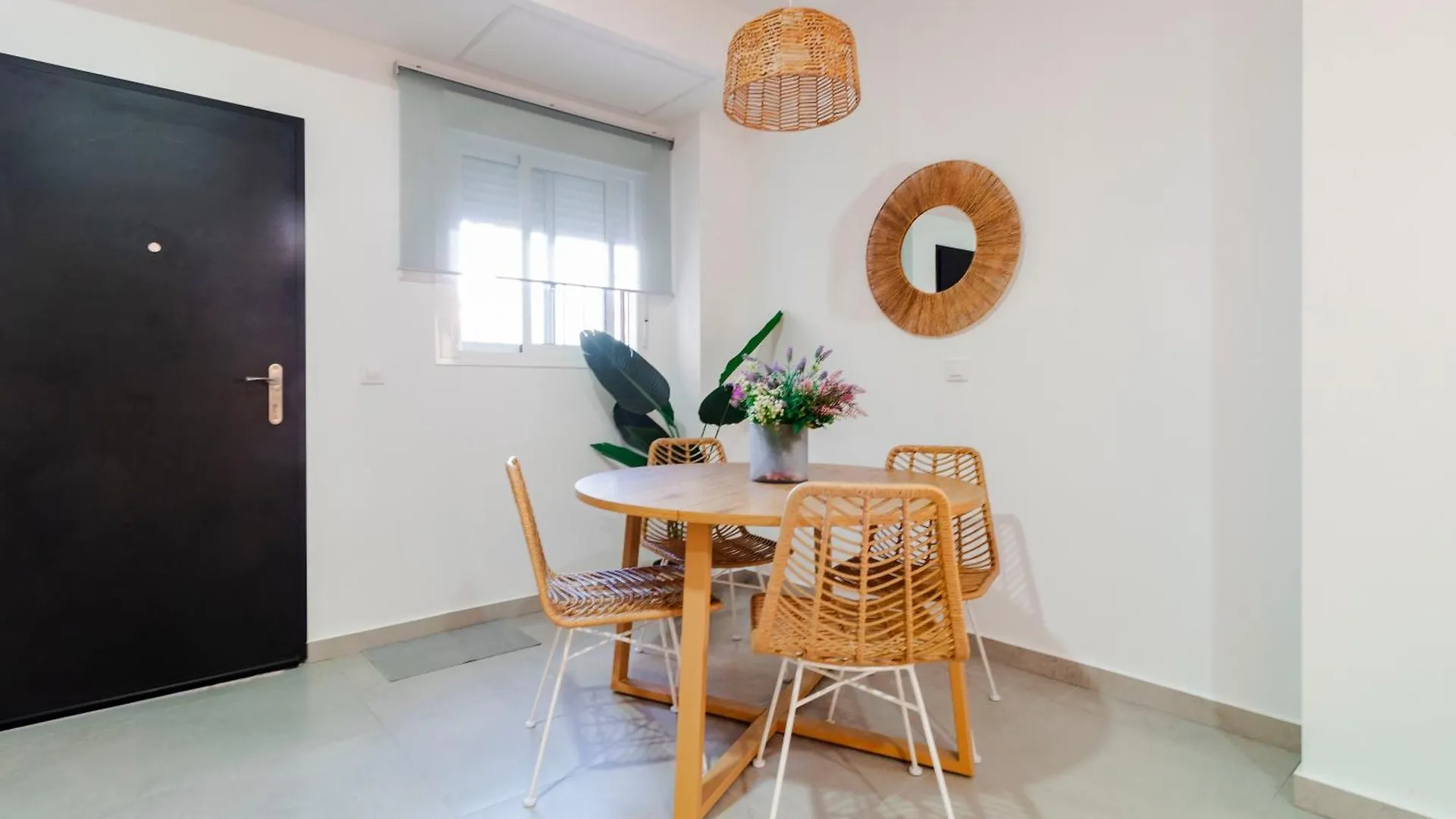 Nuevo Acogedor Estudio Junto Sta Justa Y Aeropuerto Seville